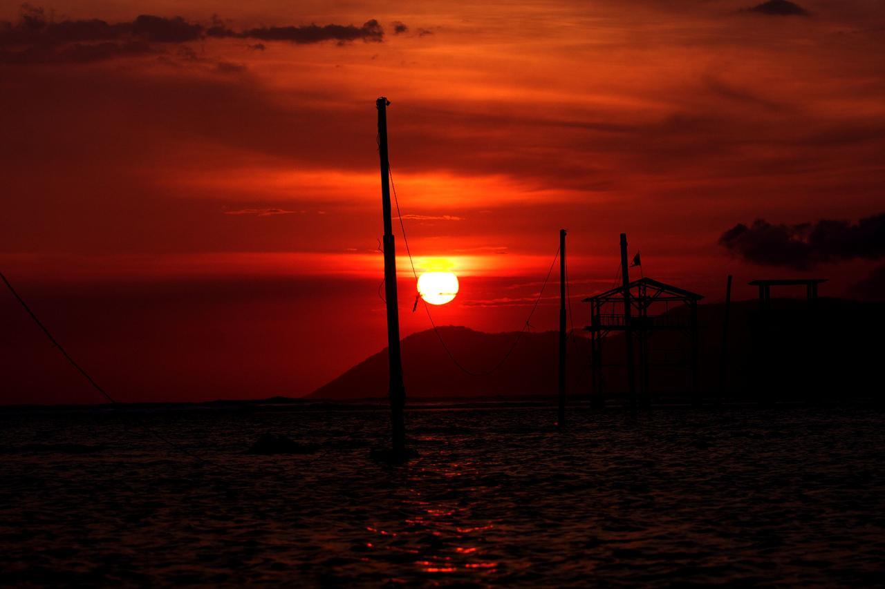 The Tree House Sumbawa 호텔 Huu 외부 사진