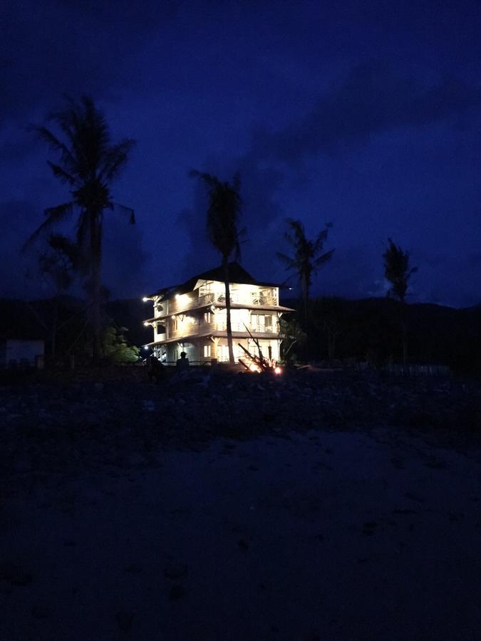 The Tree House Sumbawa 호텔 Huu 외부 사진